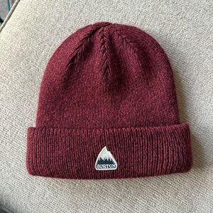 Burton burgundy beanie